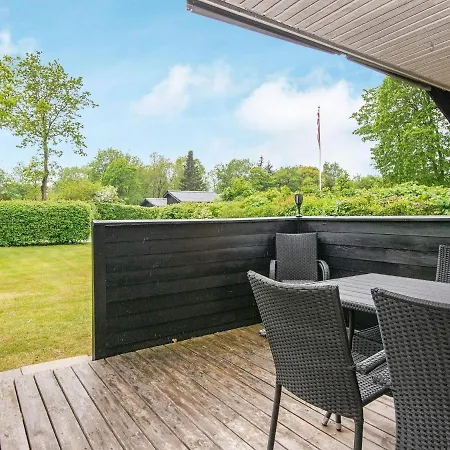Holiday home 6 Person Holiday Home In Hemmet Falen
